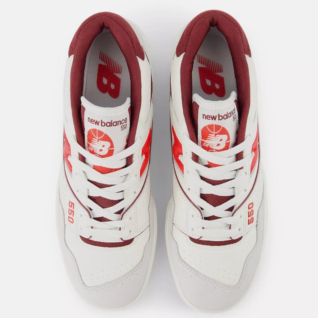 New Balance Men's 550 Sneakers $110 Size 9.5 In Sea Salt With True Red